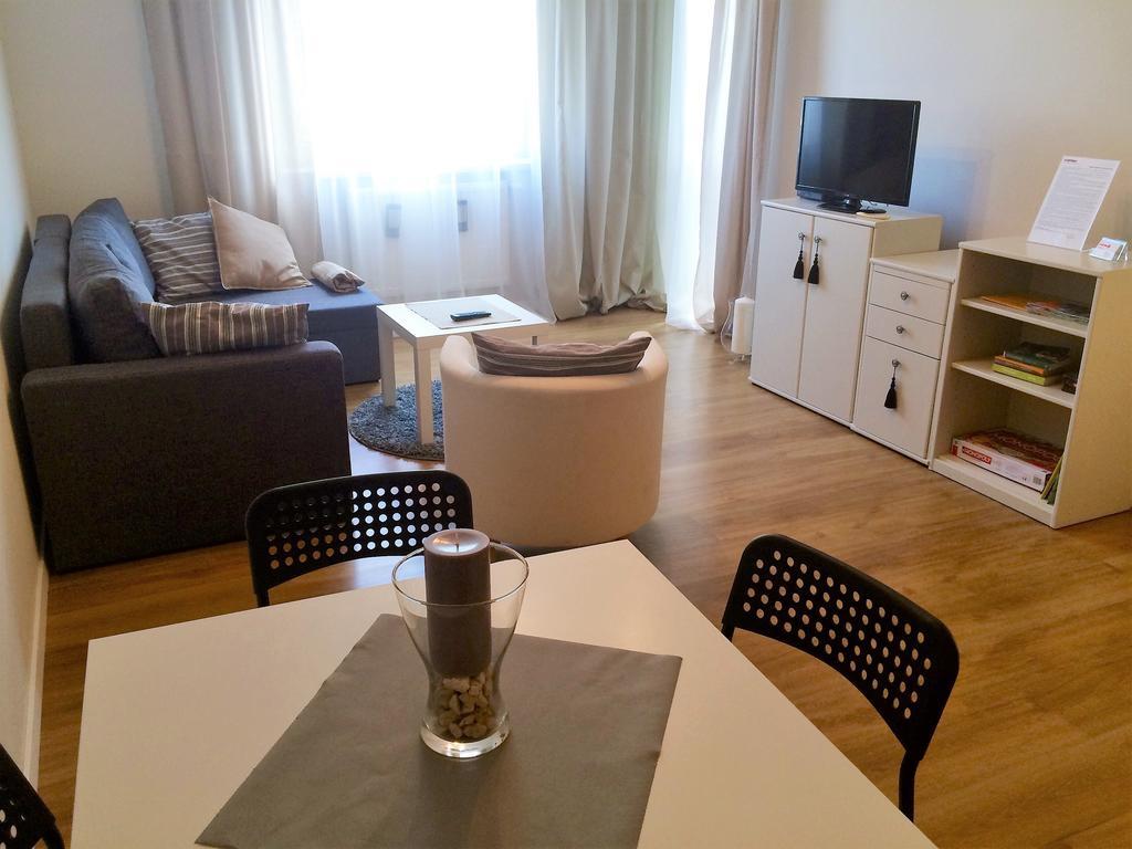 Aluzyjna Erapartments Jabłonna Exteriör bild